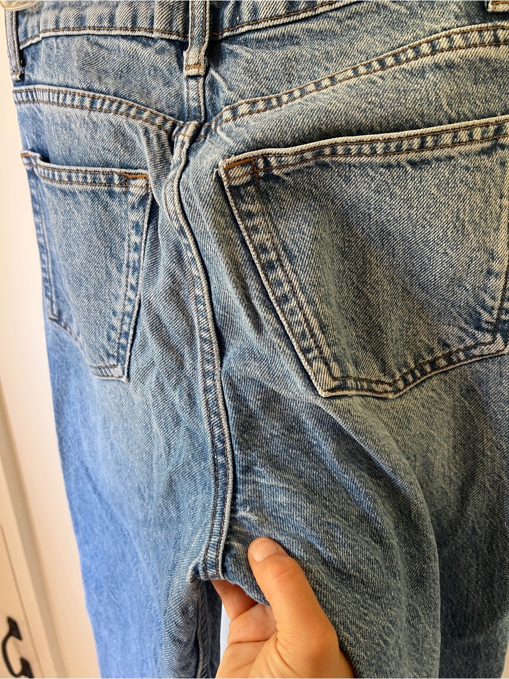 Reformation Cynthia High Rise Straight jeans size 26P - Picture 9 of 9